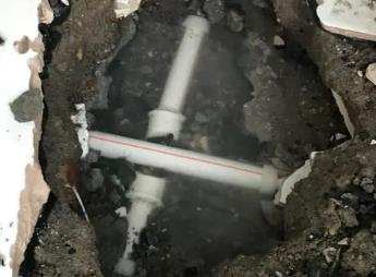 芙蓉阳台漏水维修公司为您分享楼上楼下漏水怎么处理